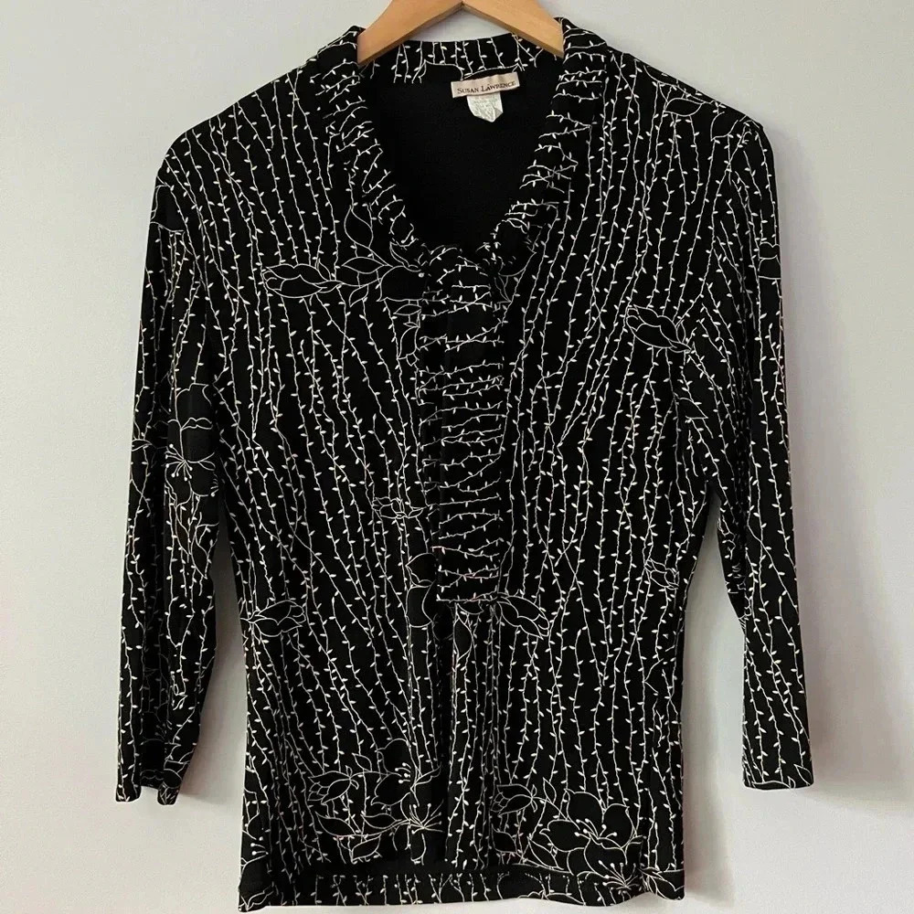 Susan Lawrence  Vintage Embroidered Top | Size Large